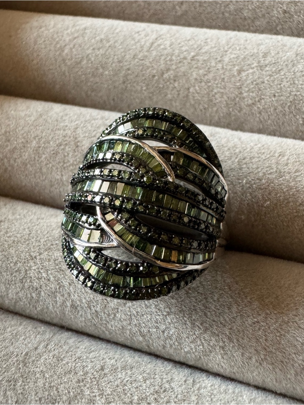 D’Joy Green Diamond 925 Sterling Silver Wave Statement Ring Size 9.5